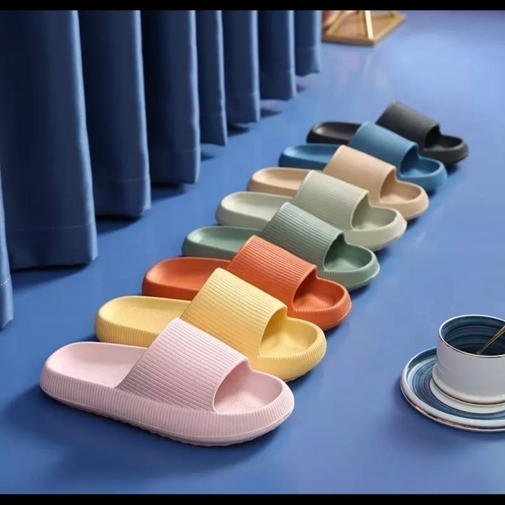 Silver Gray Comfy Slides - Picture 4 of 6